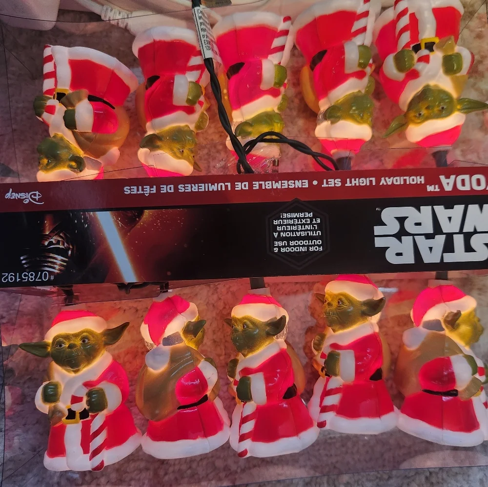 NEW Star Wars Yoda holiday Light set
